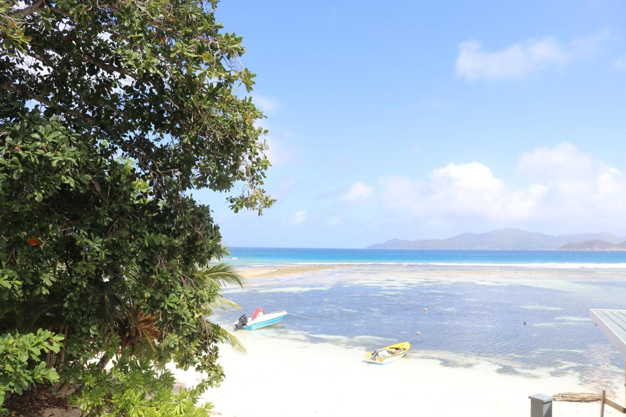 Marie-France Beach Front Apartments La Digue Kültér fotó